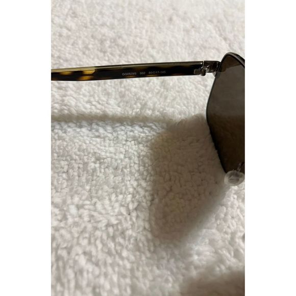 Gucci Sunglasses - Picture 7 of 10